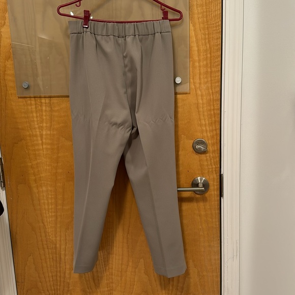 Aritzia Babaton Conan Ankle Pant - Picture 3 of 3